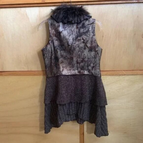 RARE VTG IDENTITY CLUB Camo Knit & FAUX Leather Feathers/Fur Sweater Vest - Picture 12 of 16